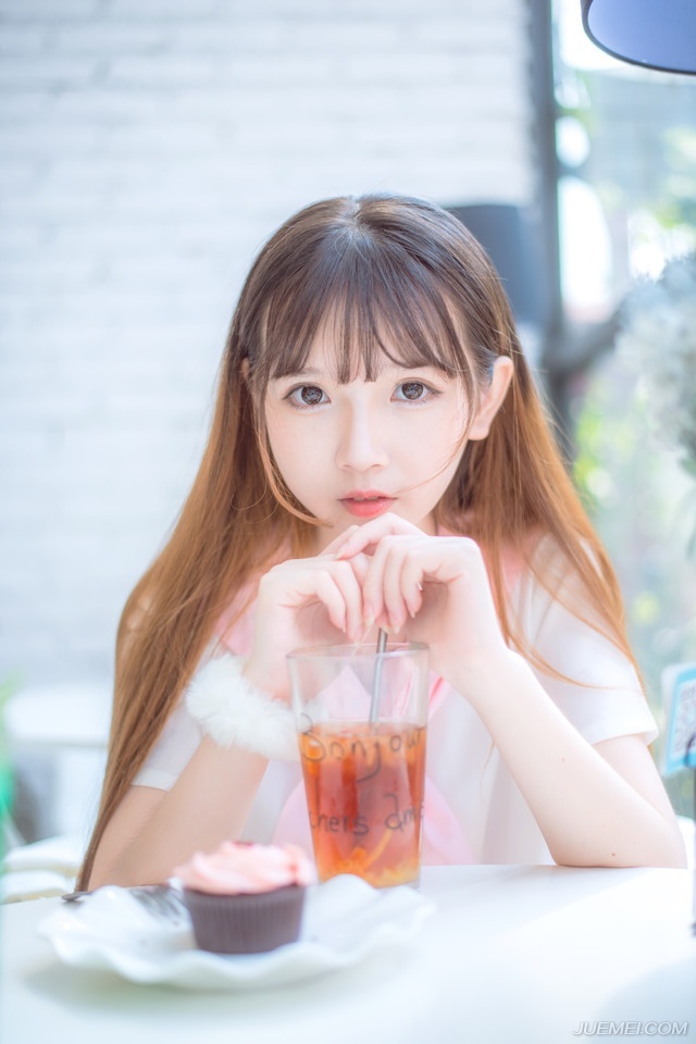 用一句话灭非诚勿扰所有女嘉宾的灯,俄希望娶一个处女。